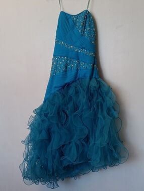 Vintage Caribbean Blue Ruffle Ball Gown Prom Dress with Beaded Bodice